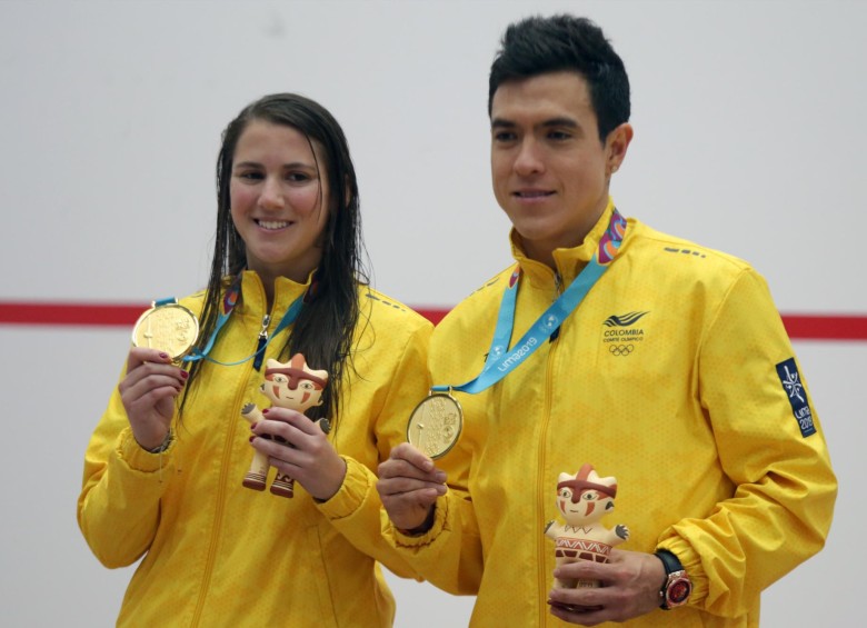 Actividad de dobles mixtos en squash en los Juegos Panamericanos Lima 2019. En la foto: Catalina Peláez y Miguel Ángel Rodríguez. FOTO:Colprensa