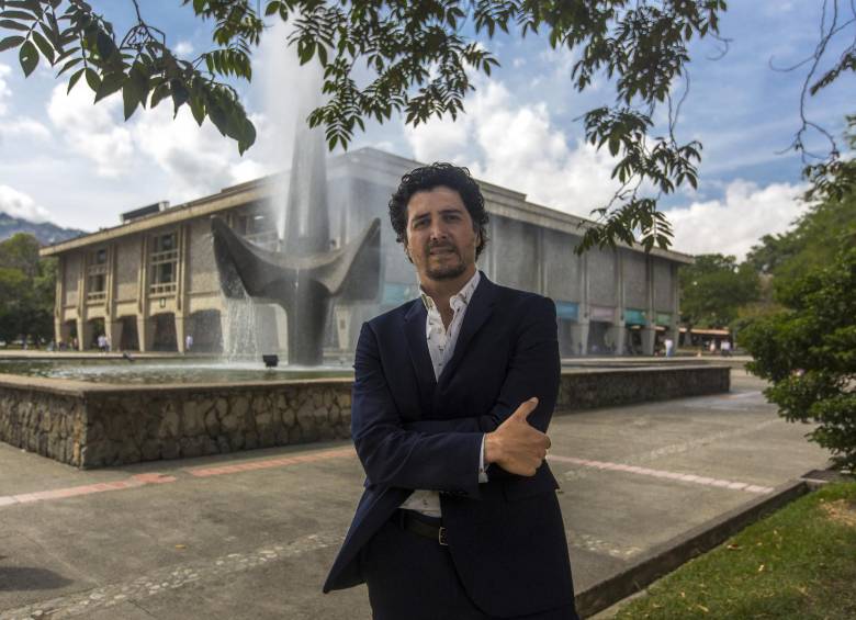 La experiencia de Óscar Roldán-Alzate alrededor de los museos no es nueva, también fue curador del Mamm. FOTO Camilo Suárez