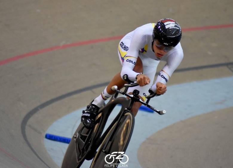 Miguel Ángel Hoyos, integrante del equipo Avinal, tiene el Mundial de ruta como su próximo compromiso. FOTO cortesía facebook