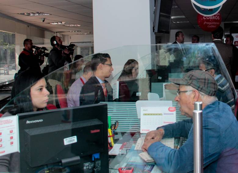 El tope para los créditos de consumo de bajo monto se duplicó. FOTO: Colprensa.