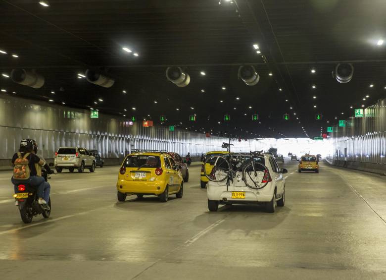 Por dos meses estarán cerrados los carriles centrales de Parque del Río. FOTO CARLOS VELÁSQUEZ