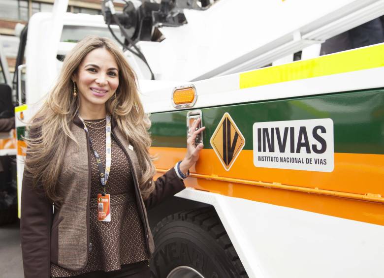 Ana María Aljure, directora encargada de Invías explicó cómo se pondrá en ejecución el programa de obra pública. FOTO cortesía