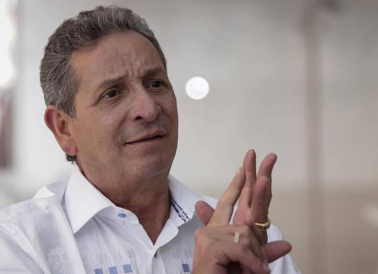 El artista antioqueño tuvo que desmentir su muerte tras un rumor en redes sociales. Foto: Colprensa