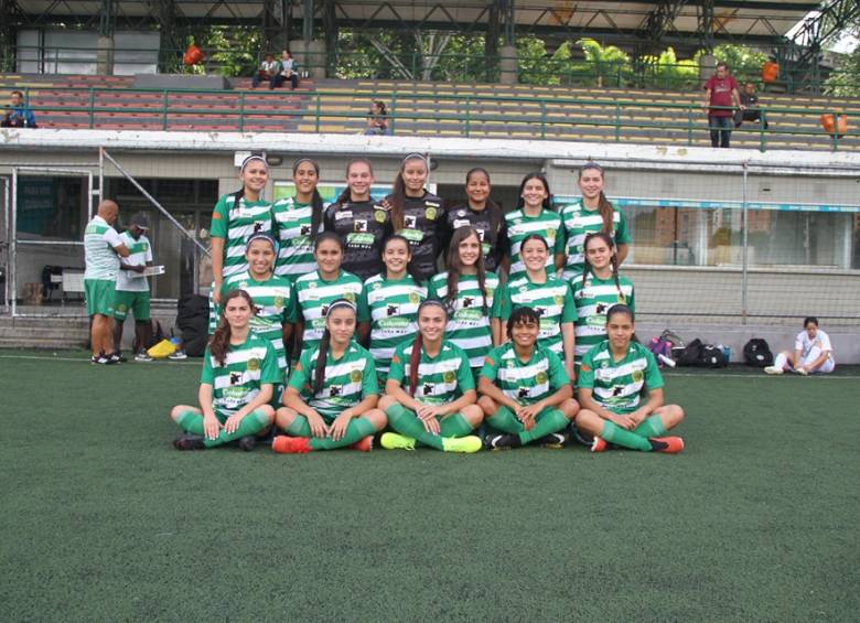 Estas son las campeonas prejuveniles. Varias de ellas buscará cupo para la Selección que irá al Sudamericano. FOTO cortesía LAF