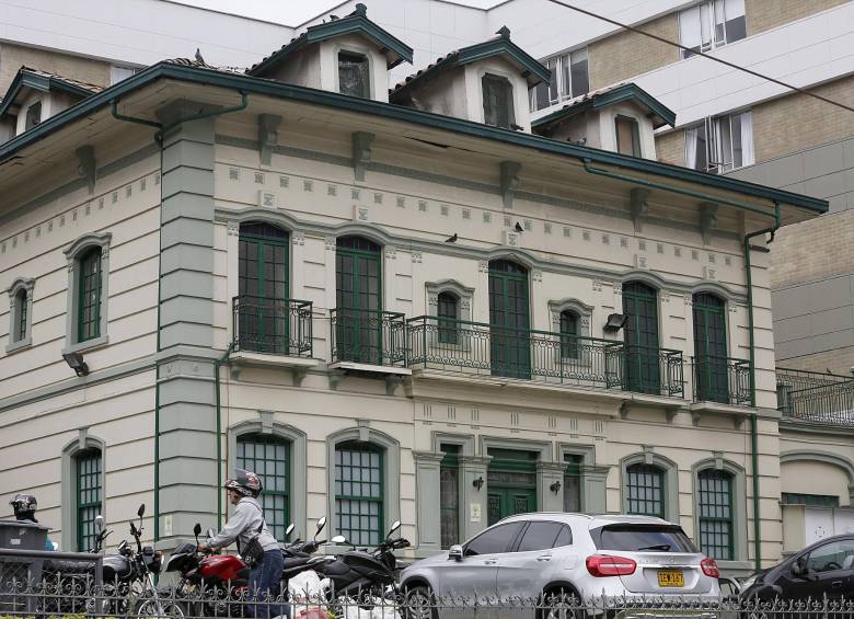 Una vez se haga el estudio patológico se sabrá qué intervenciones se le hará a la Casa Botero para su restauración. FOTO Henry Agudelo
