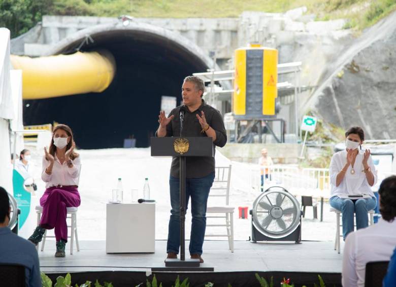 El presidente Iván Duque recordó que esta obra fue producto de muchos años de sueños y trabajo de la dirigencia de Antioquia y los invitó a seguir en esa línea. FOTO presidencia de la República