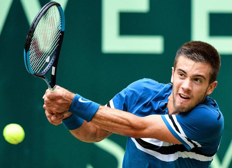 El croata Borna Coric llegó a la final del torneo de Halle, al retirarse el español Roberto Bautista, por problemas físicos. FOTO EFE