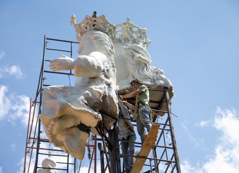 La Virgen María Auxiliadora estará ubicada en el Corredor Juvenil y medirá 14.70 metros. Pesará 17 toneladas. FOTO Carlos velásquez 