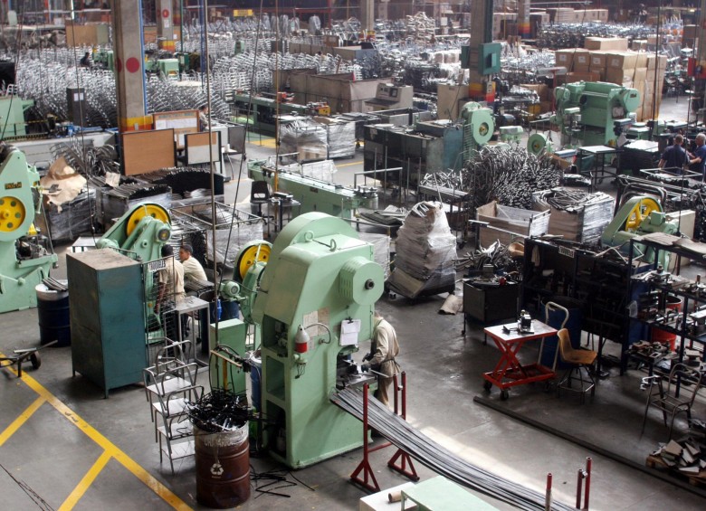 El sector de manufacturas venía creciendo 4,6 % en términos de producción real. FOTO: Manuel Saldarriaga.