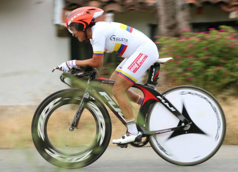 En la pasada edición de la Vuelta a Colombia, Ana Cristina Sanabría se impuso en dos jornadas. FOTO CORTESÍA ÉDER GARCÉS