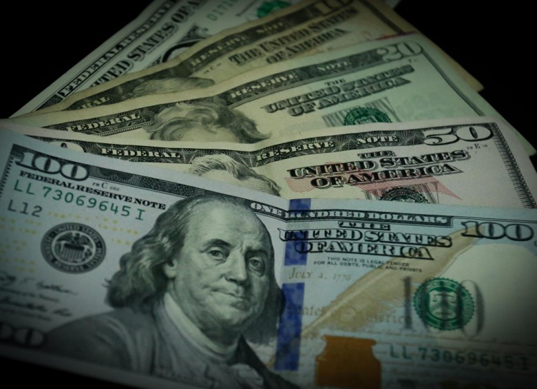 El dólar es una de las divisas que los inversionistas buscan cuando hay escenarios de incertidumbre. FOTO: Colprensa