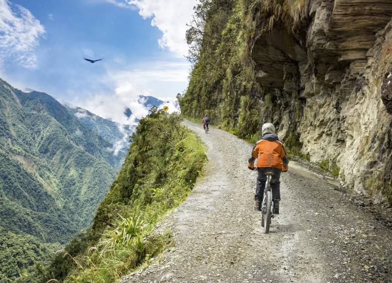 Camino a los Yungas, Bolivia. FOTOS Shutterstock, Carlos Sala y Asociación de Hoteles de Los Cabos.