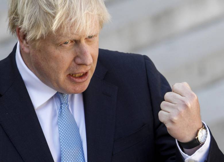 El primer ministro británico Boris Johnson llegó a su cargo en julio anunciando la posibilidad de un Brexit sin acuerdo, pero sorprendió al optar renegociar con la Unión Europea. FOTO AFP