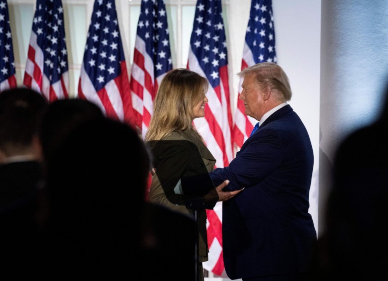 Melania y Donald Trump en la convención republicana. FOTO: AFP