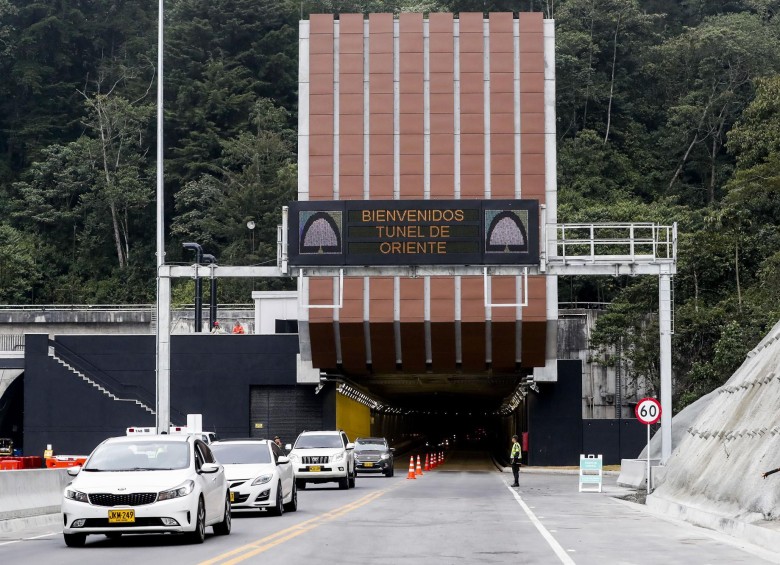 Se reporta alto flujo vehicular hacia el Oriente de Antioquia. ¿Solo es “goma” por conocer el Túnel de Oriente? Foto: Julio César Herrera Echeverri.