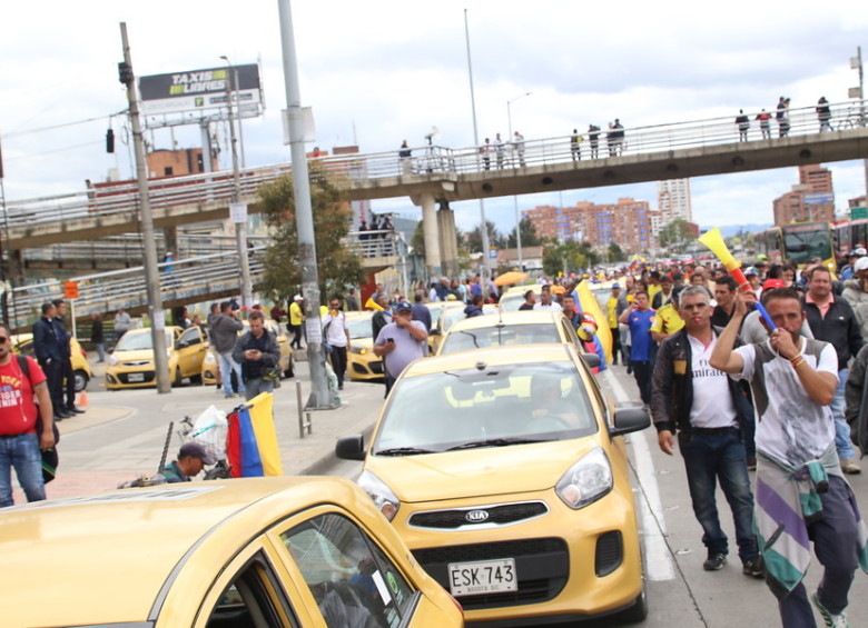 Foto tomada durante el Paro Nacional de Taxistas en Bogotá el 10 de julio del año pasado. FOTO: COLPRENSA