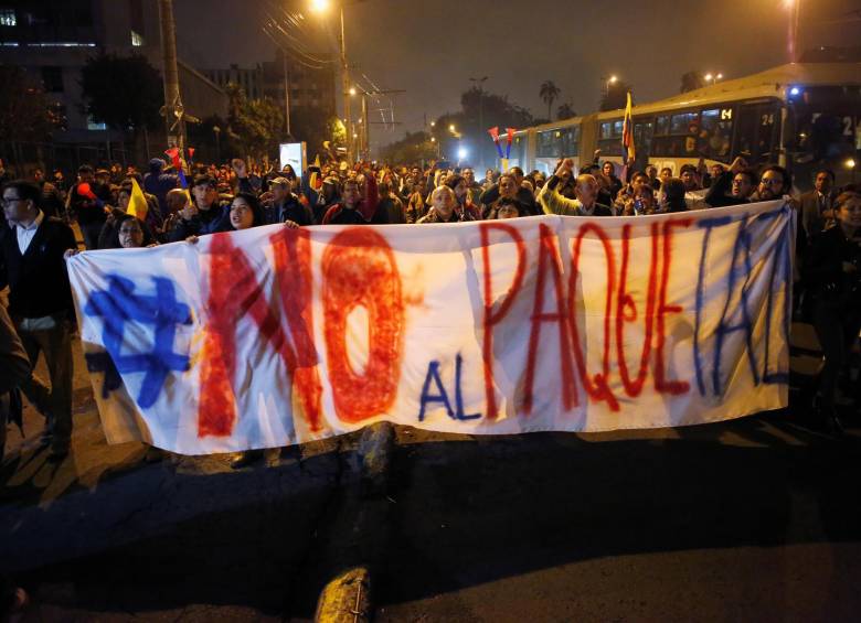Las protestas contra el Gobierno se han registrado en las principales ciudades y carreteras del país. Muchas de ellas han sido pacíficas, otras han terminado en disturbios. FOTO Reuters