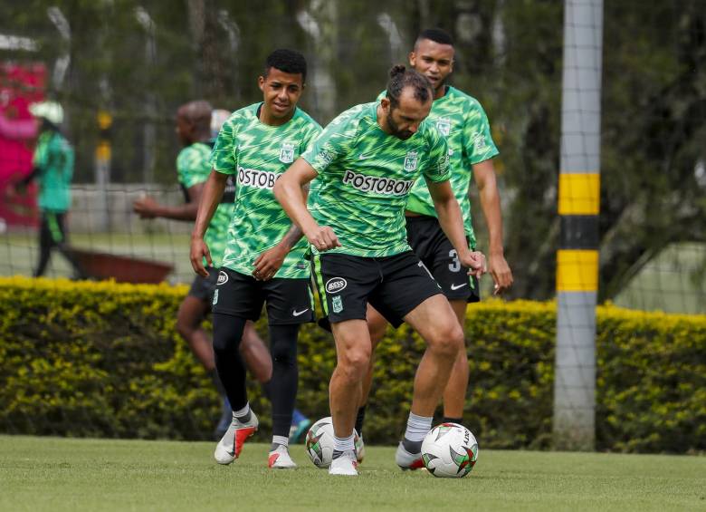 En el clásico, Hernán Barcos jugó bien, pero no estuvo acertado a la hora de definir, espera estarlo ante Cali. FOTO esteban vanegas 