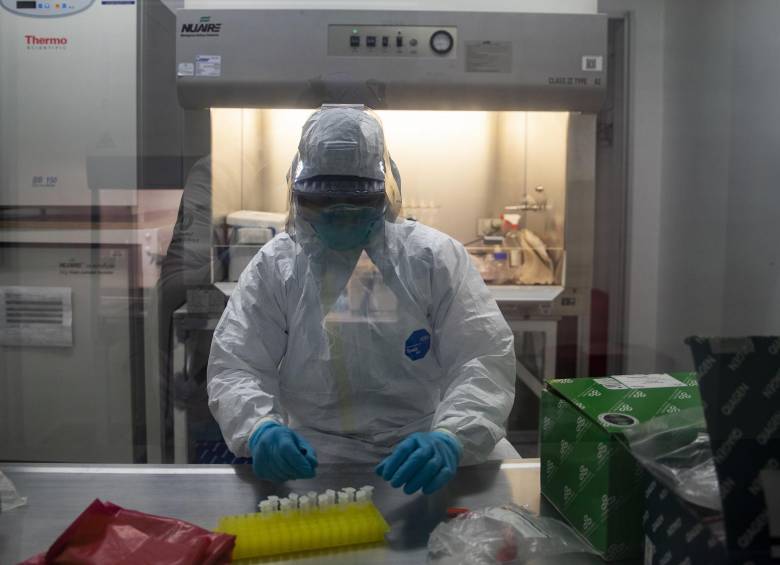 La focalización de las pruebas en sectores que preocupan, especialmente en Villavicencio, La Dorada o Cali, también influyen en el aumento de casos, pues allí el virus pudo proliferarse, como sucedió en la cárcel de la capital del Meta. FOTO Esteban Vanegas