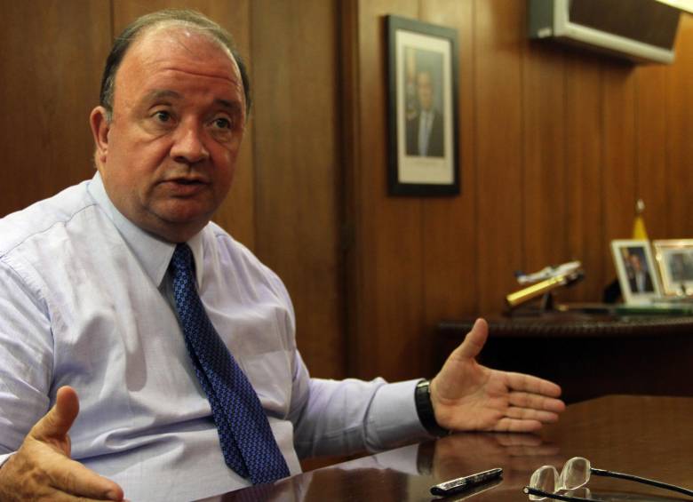  Luis Carlos Villegas, ministro de defensa. FOTO COLPRENSA