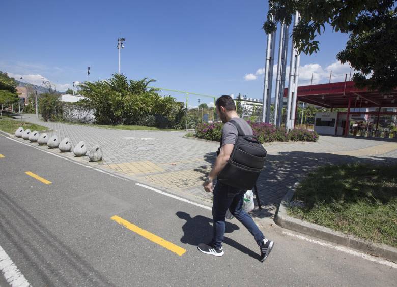 Universitarios de Medellín claman por mayor seguridad afuera de los campus. Son reiterados los atracos, a pesar de que en algunas instituciones hay vigilancia. FOTO Manuel saldarriaga