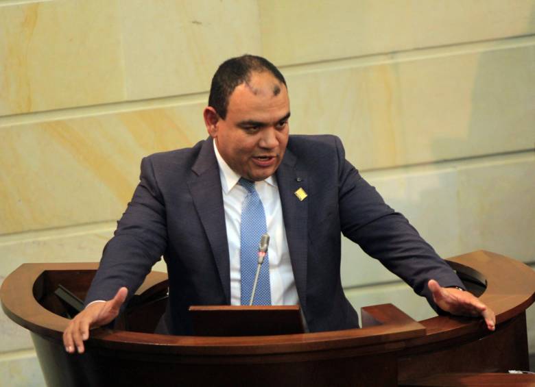 El senador Antonio José Correa que funje como segundo vicepresidente del Senado. Foto. Colprensa. 