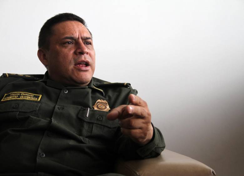 Por más de 35 años sirvió Humberto Guatibonza en la Policía. Fue director del Gaula y llegó a ser comandante en Bogotá, de donde salió por diferencias con la cúpula nacional. FOTO Colprensa