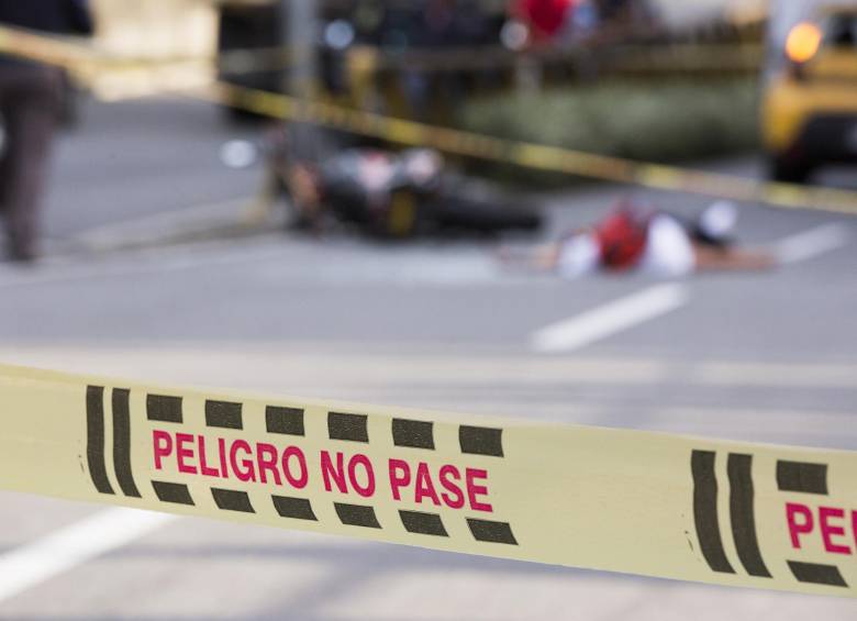 Los menores de edad exigen el máximo cuidado y la protección de sus padres para así evitar que sufran atropellos o accidentes. FOTO EDWIN BUSTAMANTE
