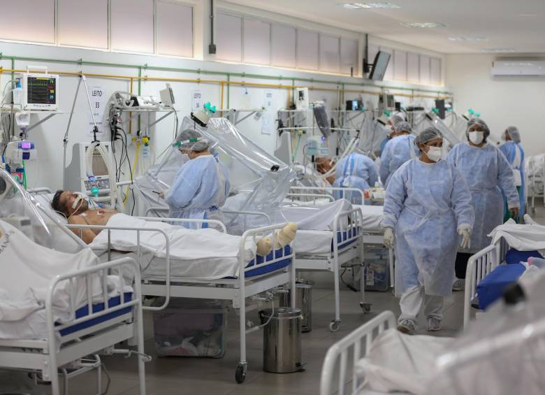 Hospital Gilberto Novaes en Manaos, Brasil, uno de los más afectados por la situación del coronavirus en ese país. FOTO AFP