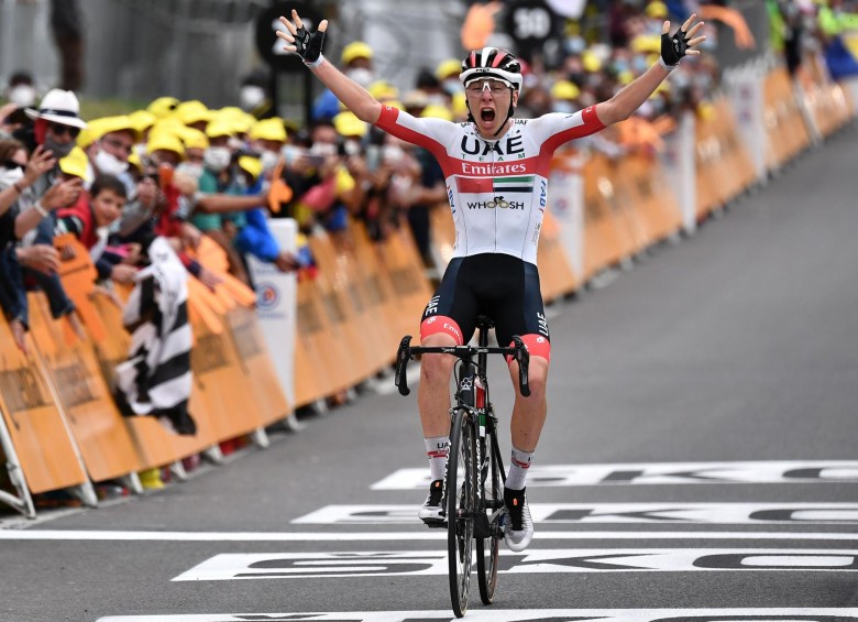 El ciclista esloveno, miembro del equipo UAE Team Emirates, Tadej Pogacar se llevó este domingo la 9ª etapa del Tour de Francia. FOTO AFP