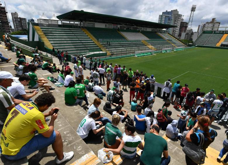 Chapecó, un pueblo sumido en una tristeza verde y blanca