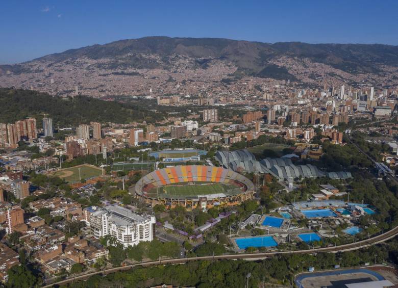 La capital antioqueña se ofrece como sede para final del campeonato de fútbol. Foto Manuel Saldarriaga