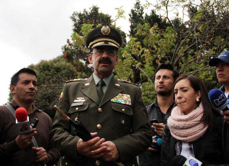El general Rodolfo Palomino, director de la Policía Nacional, afirmó que dejó en manos del presidente Juan Manuel Santos su cargo. FOTO COLPRENSA