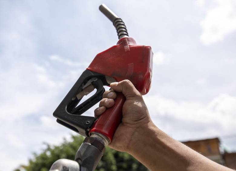 Ministerio de Minas y Energía anuncia ajuste en precios de la gasolina para lo que queda de diciembre. Foto Edwin Bustamante
