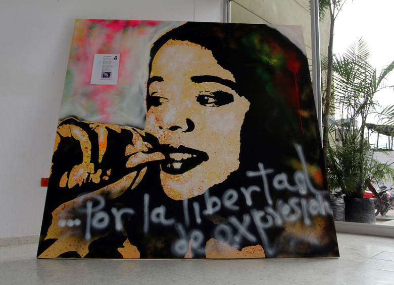 Mural que conmemora la vida de la periodista Flor Alba Núñez en la Casa de la Cultura de Pitalito (Huila). FOTO COLPRENSA