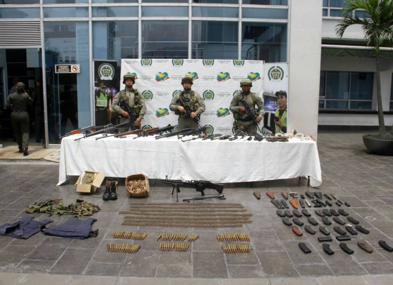 El Armamento iba al parecer para el Eln. FOTO: POLICÍA 