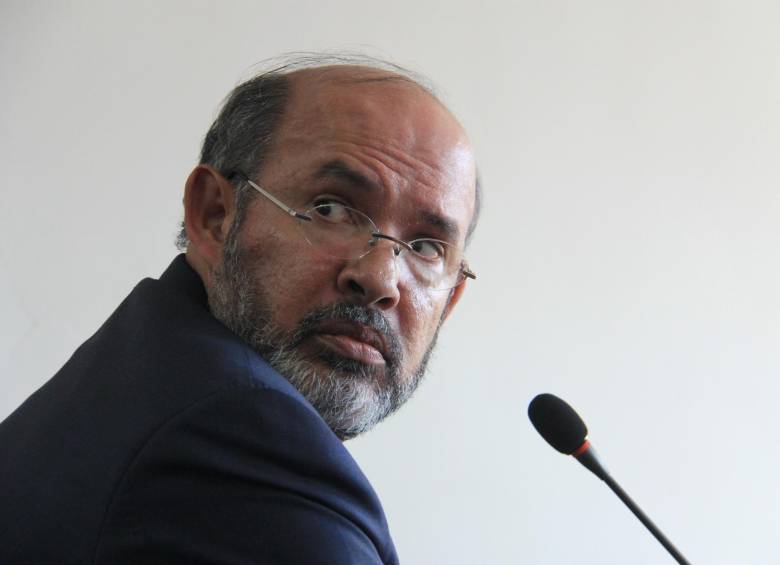 “Soy inocente” declaró el exmagistrado Francisco Ricaurte a su llegada a los juzgados de Paloquemao, donde se realizó la legalización de su captura por delitos de corrupción. FOTO Colprensa