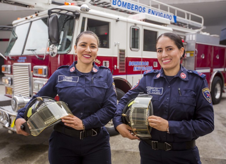 A Karen Zapata y Lorena Jiménez las une su pasión por el servicio, la misma que las llevó a integrar el Cuerpo de Bomberos Voluntarios de Envigado. 