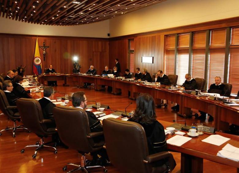 Fuentes de la Corte explicaron que la declaración de alias “Macaco” estuvo refundida durante algunos meses y, luego apareció en un computador de la comisión de apoyo de la parapolítica. FOTO ARCHIVO COLPRENSA