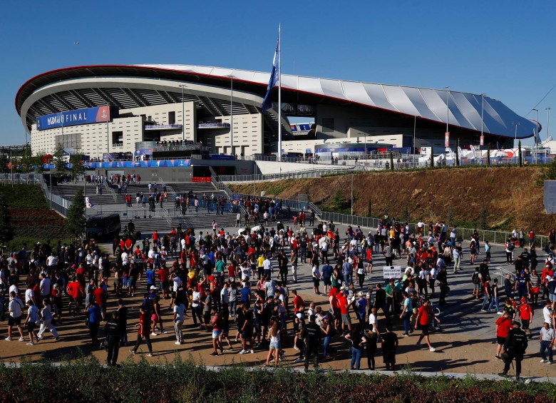 Los asistentes comienzan a copar el estadio Metropolitano, donde se jugará la final de la Champions. Foto: Reuters