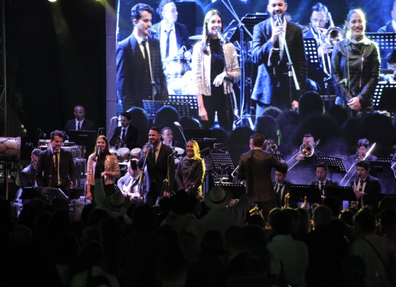 La Orquesta La Pascasia se presentó junto a Haydée Milanés para cerrar la segunda noche de festival. Foto: cortesía Hay Festival