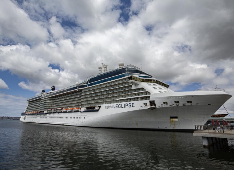 El Celebrity Eclipse es uno de los barcos de la naviera Celebrity Cruises. EL COLOMBIANO conoce los casos de cuatro de sus pasajeros que aseguran que han recibido todo el respaldo de la compañía en esta contingencia y sin costos adicionales. FOTO Getty