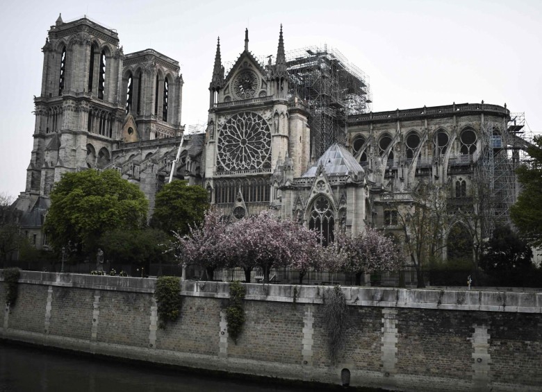 Catedral de Notre Dame tras incendio. FOTO: AFP