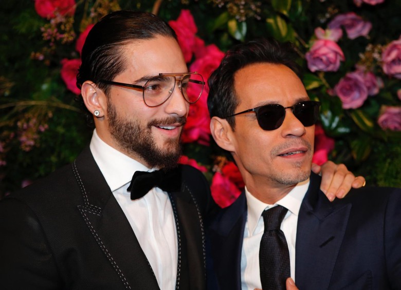 Maluma y Marc Anthony durante la gala de la fundación. FOTO EFE
