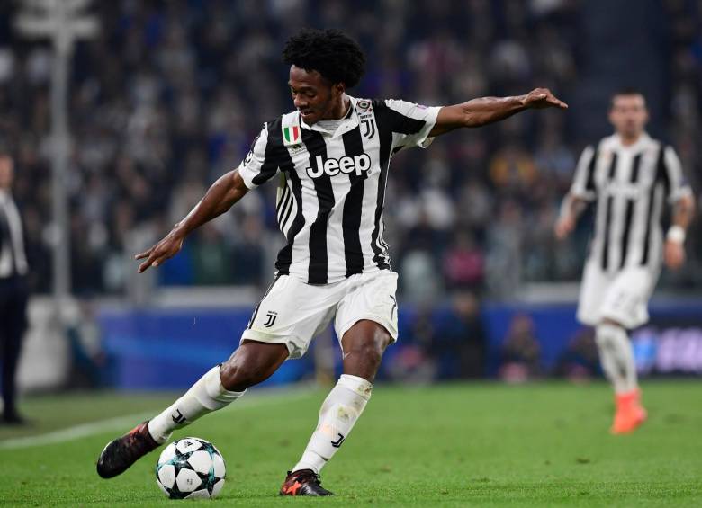 Juan Guillermo Cuadrado se ha convertido en un hombre importante para la Juventus con su velocidad y su desborde. De los colombianos, es el que más juega en los clubes de élite. FOTO afp 