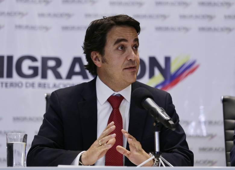 Christian Krüger deja Migración Colombia, entidad que dirige desde su creación. Las situaciones más complejas que enfrentó fueron el tráfico de migrantes y la crisis venezolana. FOTO Colprensa