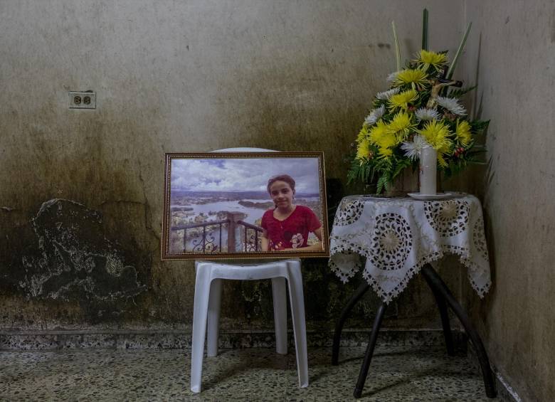 Altar familiar para Sindy, la menor de 12 años que fue abusada y asesinada en el corregimiento San Cristóbal. FOTO SANTIAGO MESA