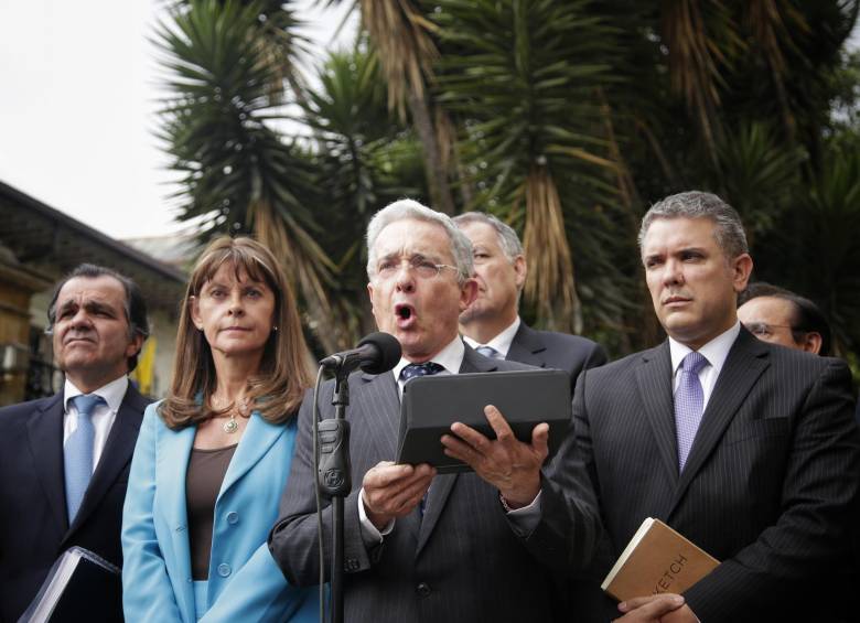 El expresidente Álvaro Uribe pidió este jueves en The Wall Street Journal una renegociación del reciente acuerdo de paz. FOTO COLPRENSA
