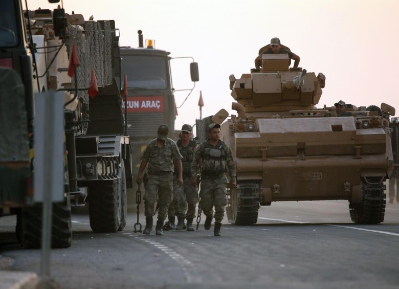 Este miércoles Turquía inició una fuerte operación militar en Siria. FOTO EFE