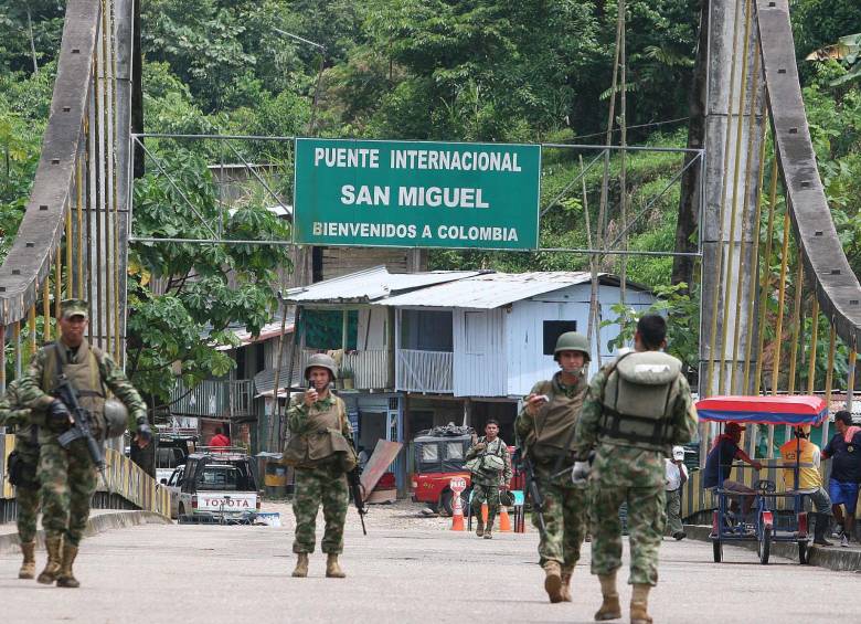 Por la frontera colombo-ecuatoriana organizaciones criminales trafican con personas. FOTO: Colprensa